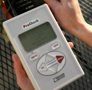 Procheck leitor portátil de sensores em uso